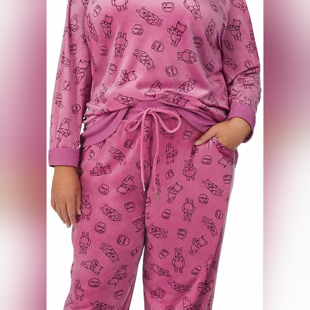 Pink Pajama Set with Winnie Tge Pooh  Cartoon Print